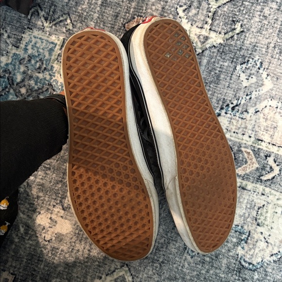 Vans Classic Black and White Old Skool Size 12 Men’s - Picture 3 of 3